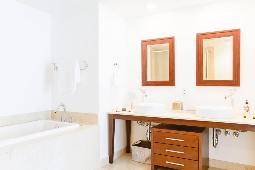 Wonderful 2 Bedroom Apt With Ocean Views At Icon Brickell Miami Kültér fotó